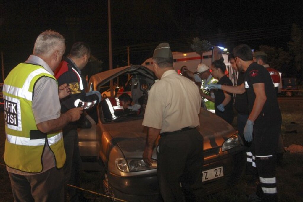 Samsun'un Çarşamba ilçesinde feci kaza: Aynı aileden 5 kişi öldü