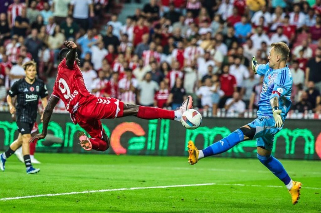Samsunspor Beşiktaş maçı 19 Mayıs Stadından muhteşem fotoğraflar