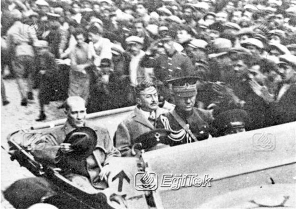 Samsun'da Cumhuriyet Bayramı'nın 10'uncu Yıl Kutlamaları eski fotoğraflar