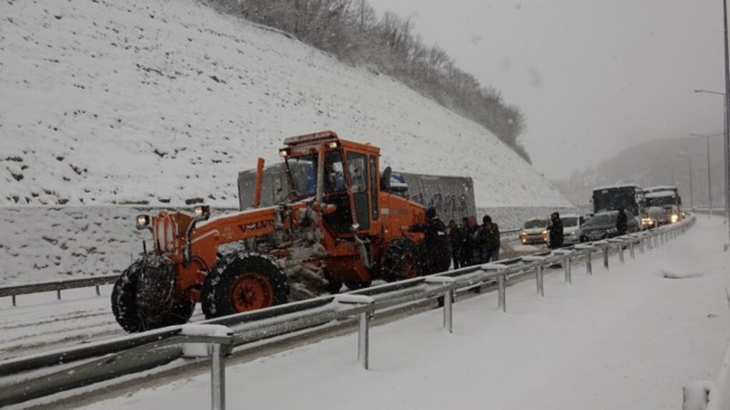 Samsun'da karın üzerine Zeytin Dalı yazıldı! Samsun'dan kar fotoğrafları