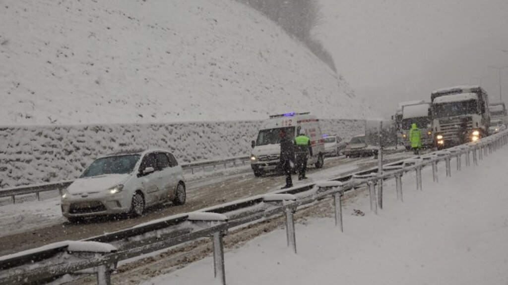 Samsun'da karın üzerine Zeytin Dalı yazıldı! Samsun'dan kar fotoğrafları