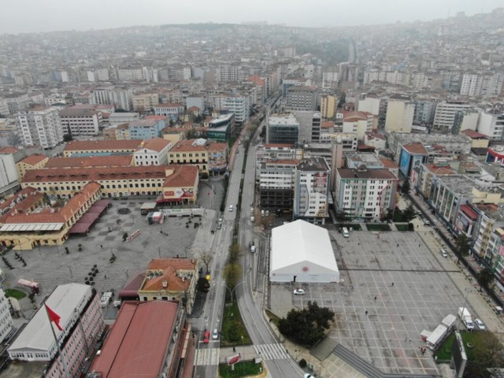 Samsun sokakları Pazar günü Korona Virüs nedeniyle boş kaldı