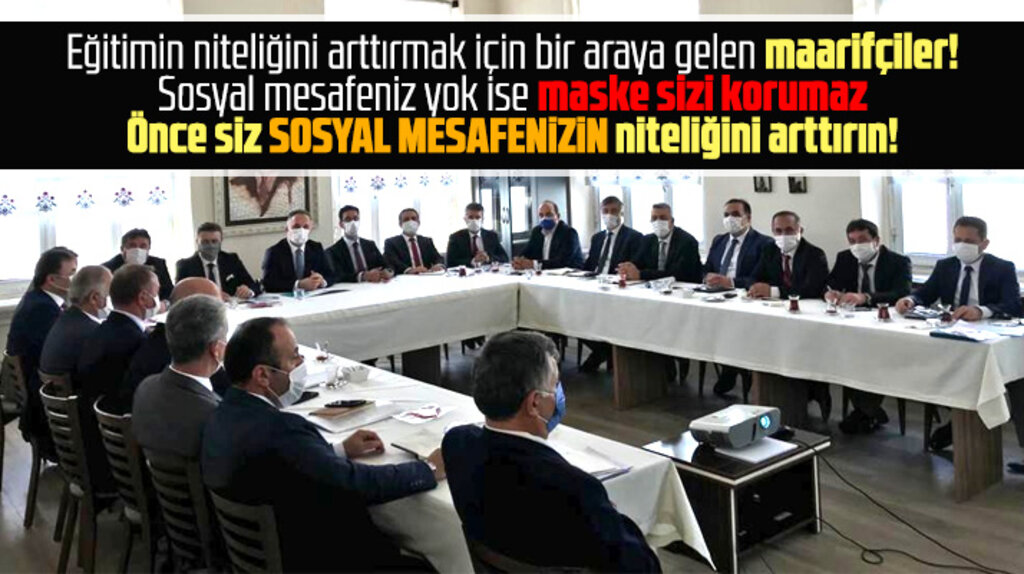 Samsun'da eğitimin niteliğini arttırmak için yapılan toplantıda sosyal mesafe unutuldu