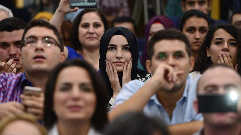 20 bin sözleşmeli öğretmen alınacak