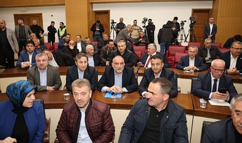 Samsun'dan Kahramanmaraş'a giden belediye başkanları Afet toplantısına katıldı