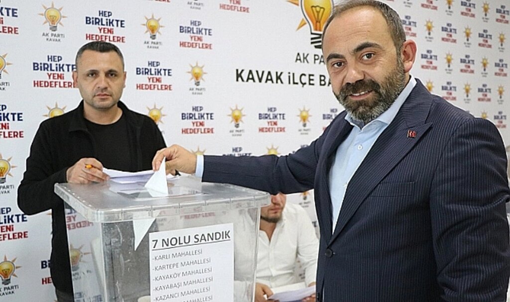 Samsun'da AK Parti Kavak İlçe Başkanlığında delege seçimi yapıldı