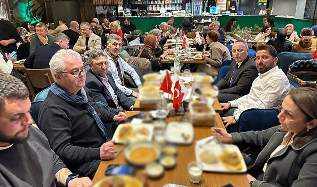 Samsun Denizcilik ve Kıyı Koruma Derneği üyeleri iftar yemeğinde buluştu