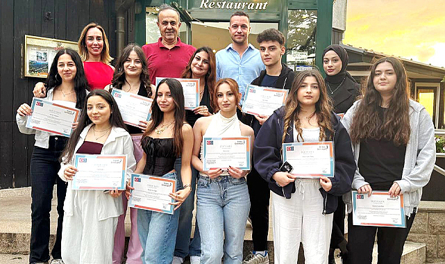 Samsun'dan Almanya'ya giderek staj yapan lise öğrencileri sertifika aldı