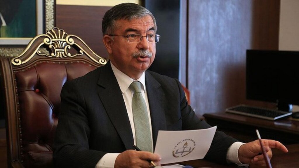 Milli Eğitim Bakanı Yılmaz liselere girişte yapılacak merkezi sınav hakkında bilgi verdi