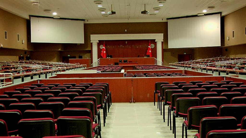 FETÖ'nün cezaevi yapılanmasında 44 sanığa hapis cezası