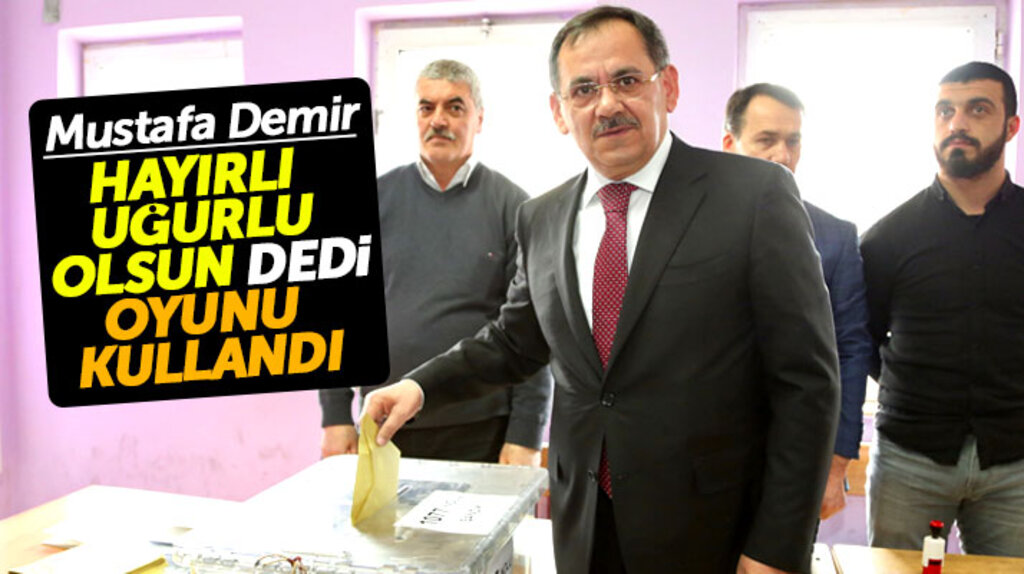 Samsun Büyükşehir adayı Mustafa Demir, 31 Mart seçimlerinde oyunu Atakum'da kullandı