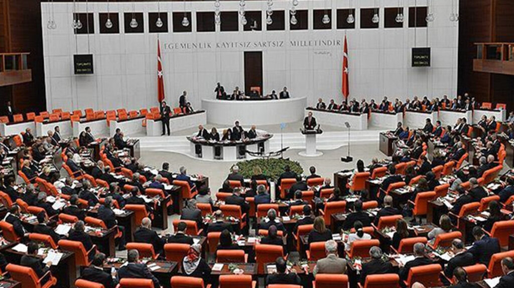 Milletvekillerinin dokunulmazlığı kalkacak mı